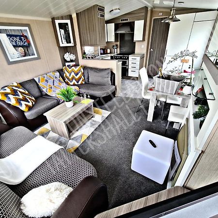 Tattershall Luxury Hot Tub Caravan Exterior foto